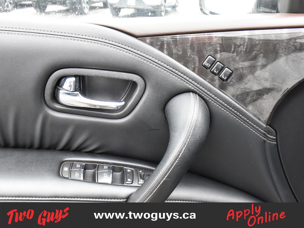 2024 Nissan Armada Platinum 5.6L 4WD   Leather   Sunroof   Nav   7 Pa Photo