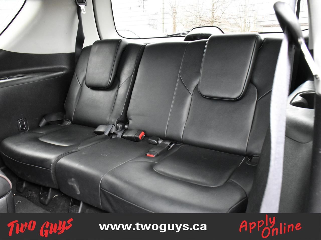 2024 Nissan Armada Platinum 5.6L 4WD   Leather   Sunroof   Nav   7 Pa Photo