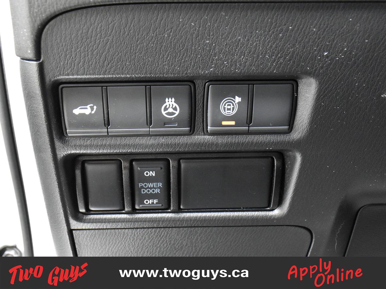 2024 Nissan Armada Platinum 5.6L 4WD   Leather   Sunroof   Nav   7 Pa Photo