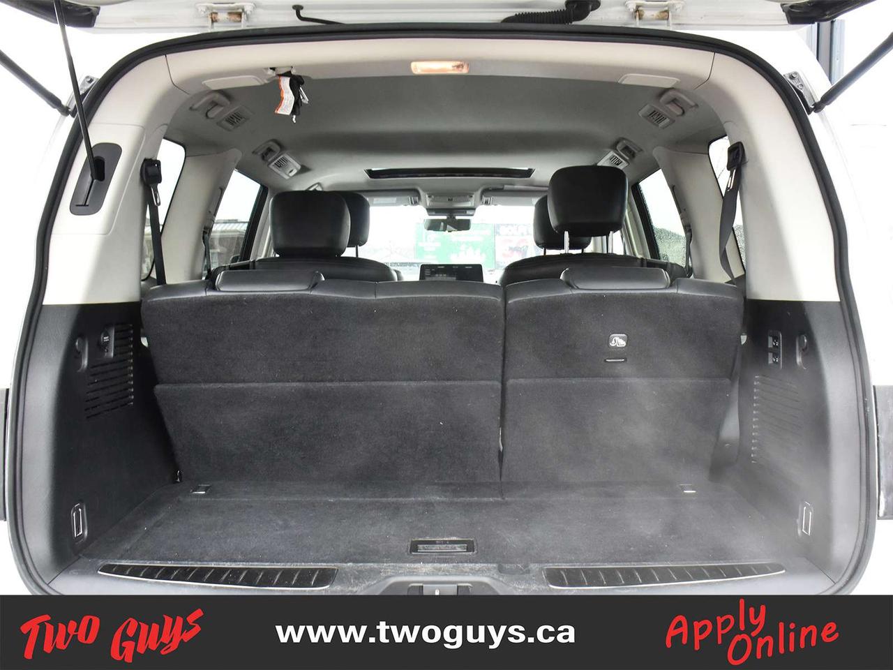 2024 Nissan Armada Platinum 5.6L 4WD   Leather   Sunroof   Nav   7 Pa Photo