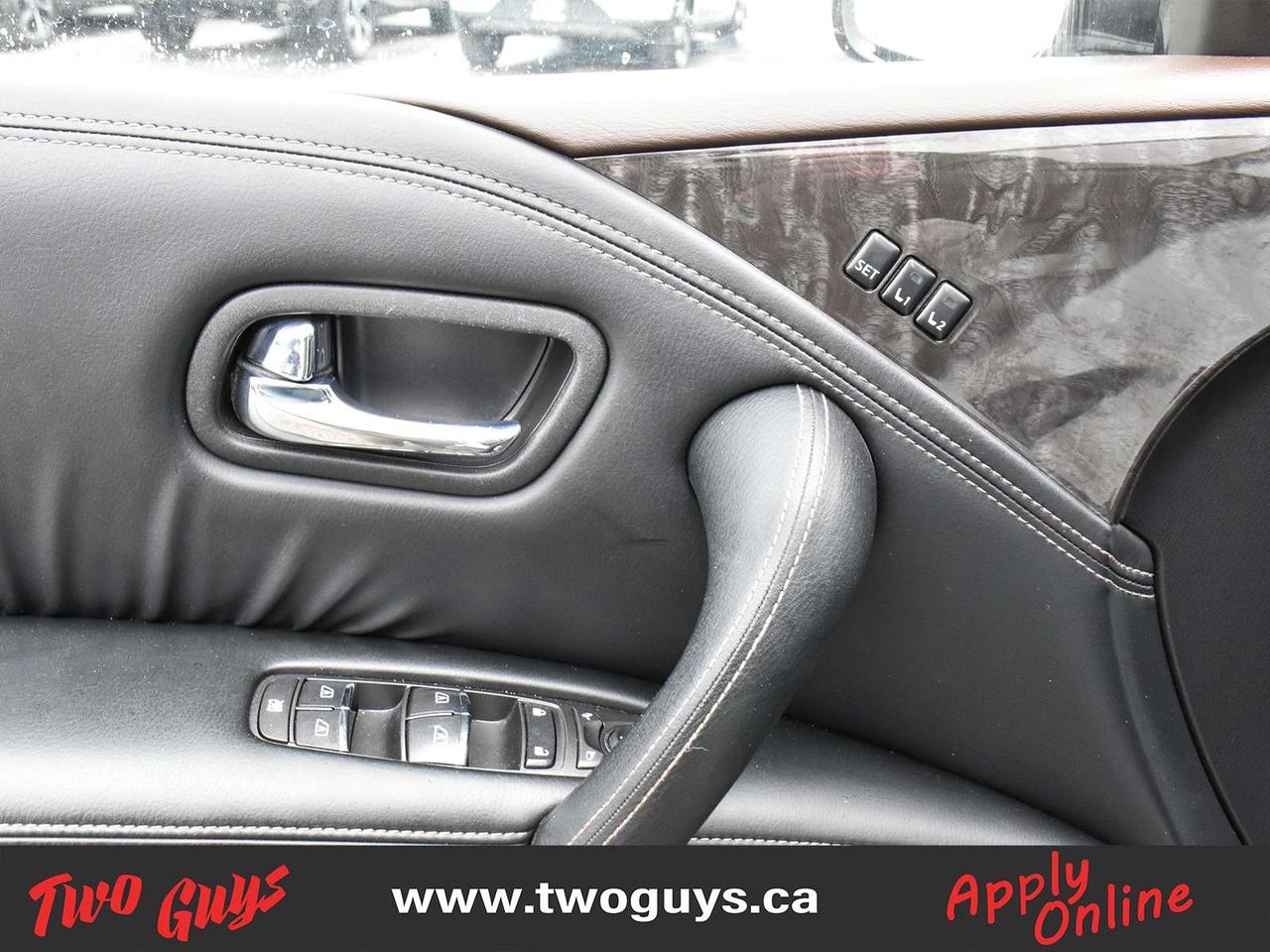 2024 Nissan Armada Platinum 5.6L 4WD   Leather   Sunroof   Nav   7 Pa Photo