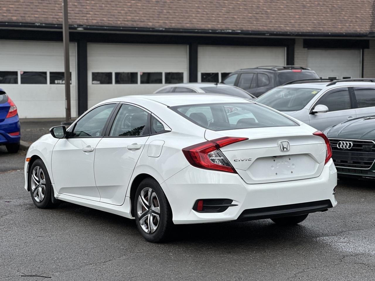 2017 Honda Civic Sedan 4dr CVT LX Photo