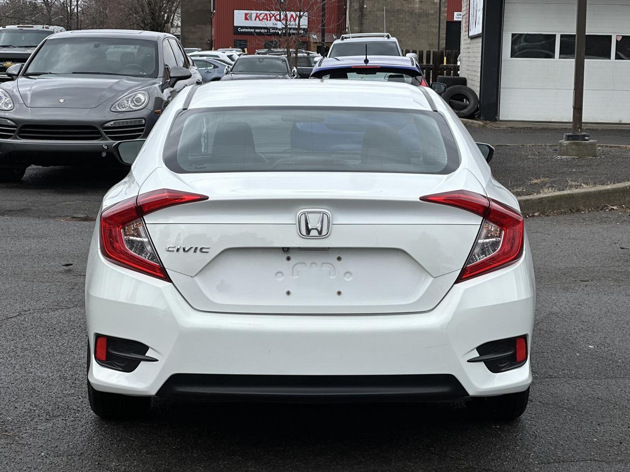 2017 Honda Civic Sedan 4dr CVT LX Photo