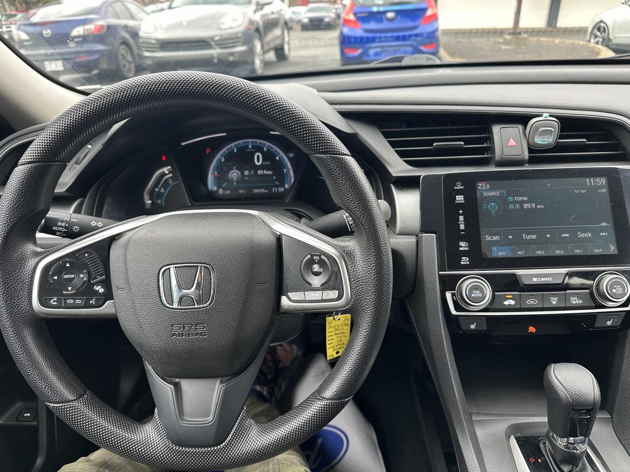 2017 Honda Civic Sedan 4dr CVT LX Photo