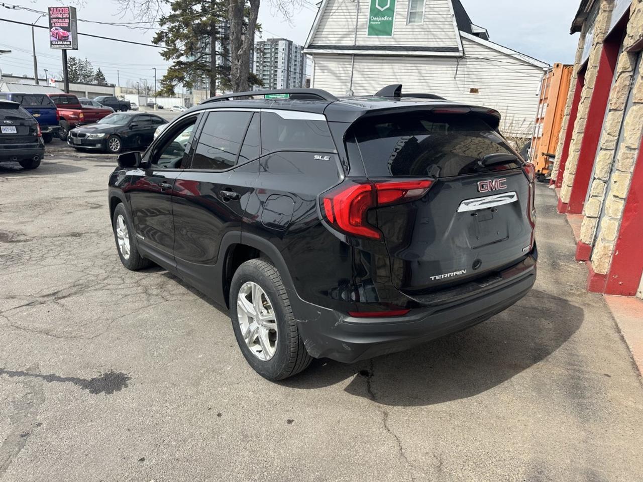 2019 GMC Terrain AWD 4DR SLE Photo