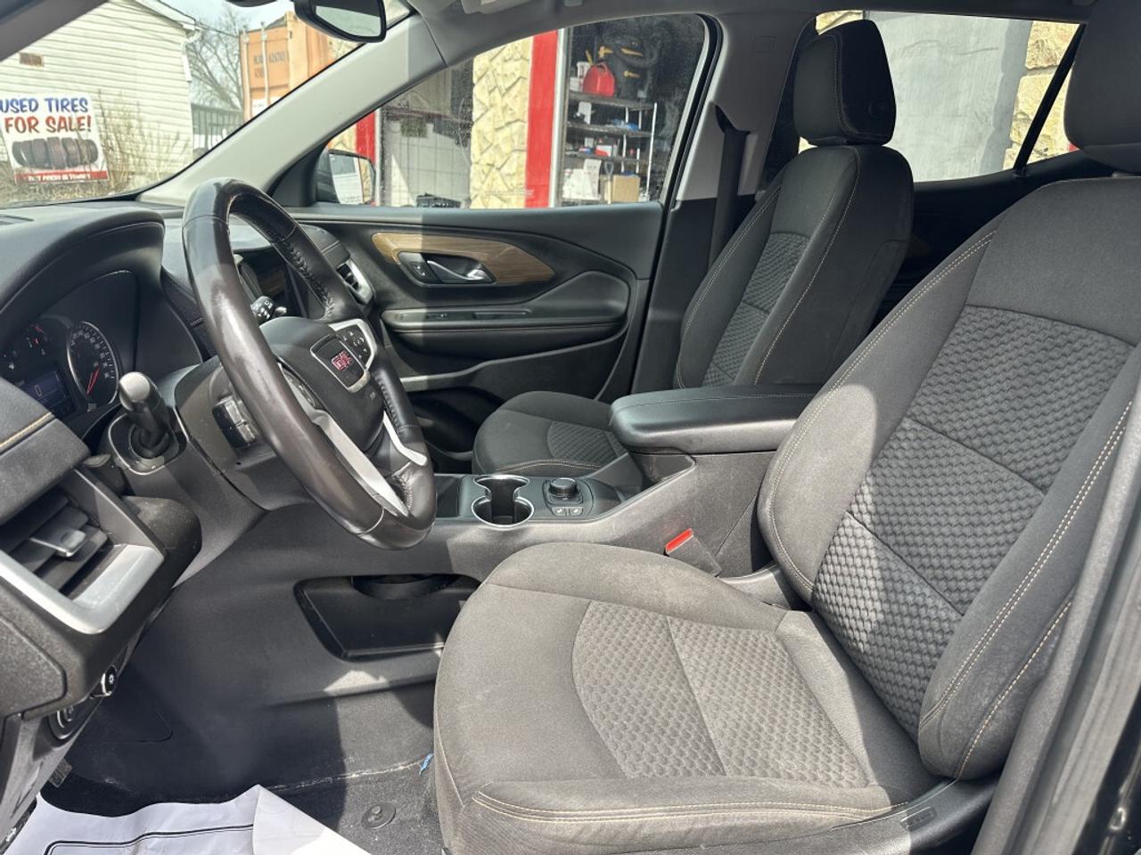 2019 GMC Terrain AWD 4DR SLE Photo