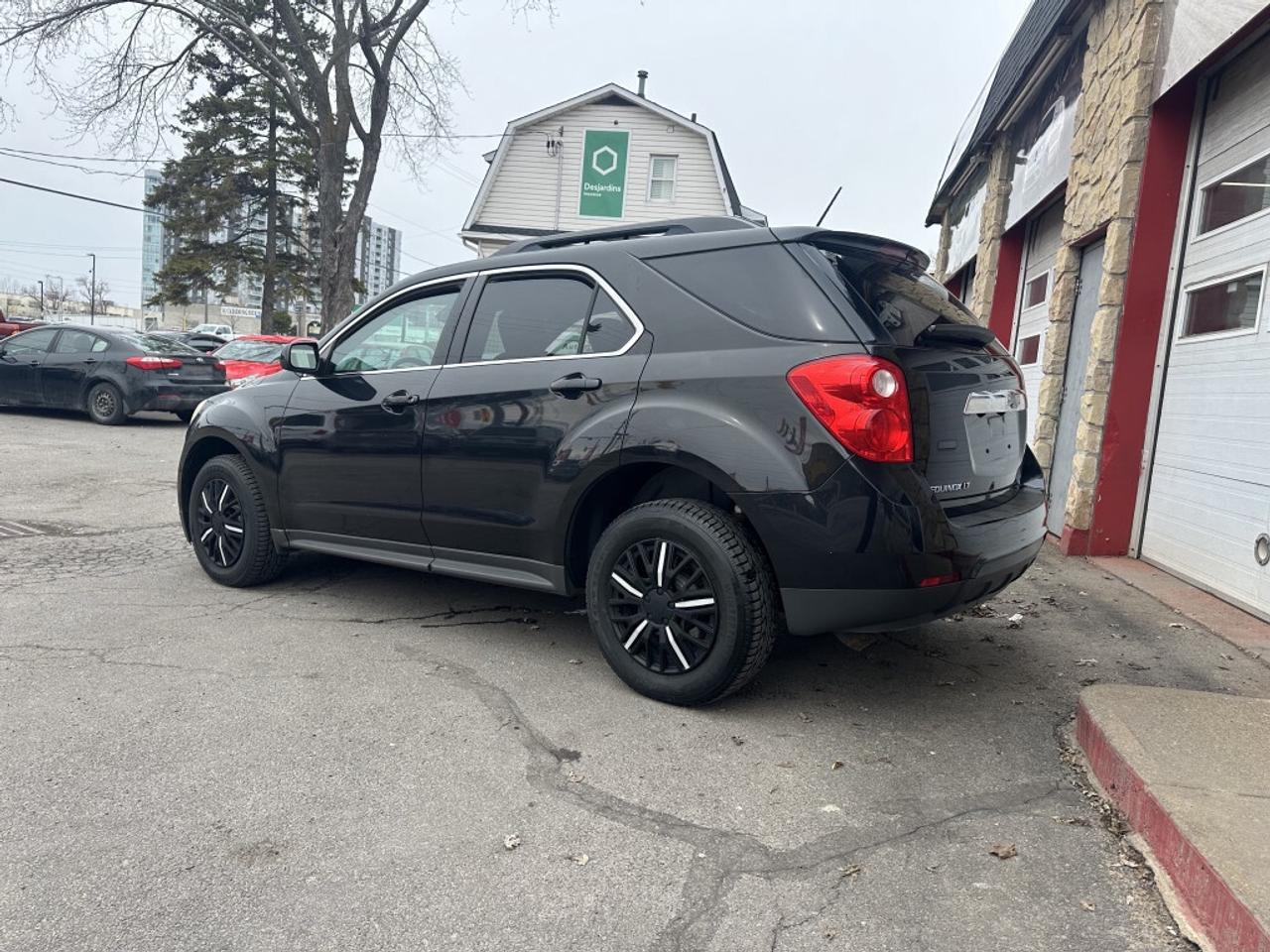 2015 Chevrolet Equinox FWD 4dr LT w/1LT Photo2