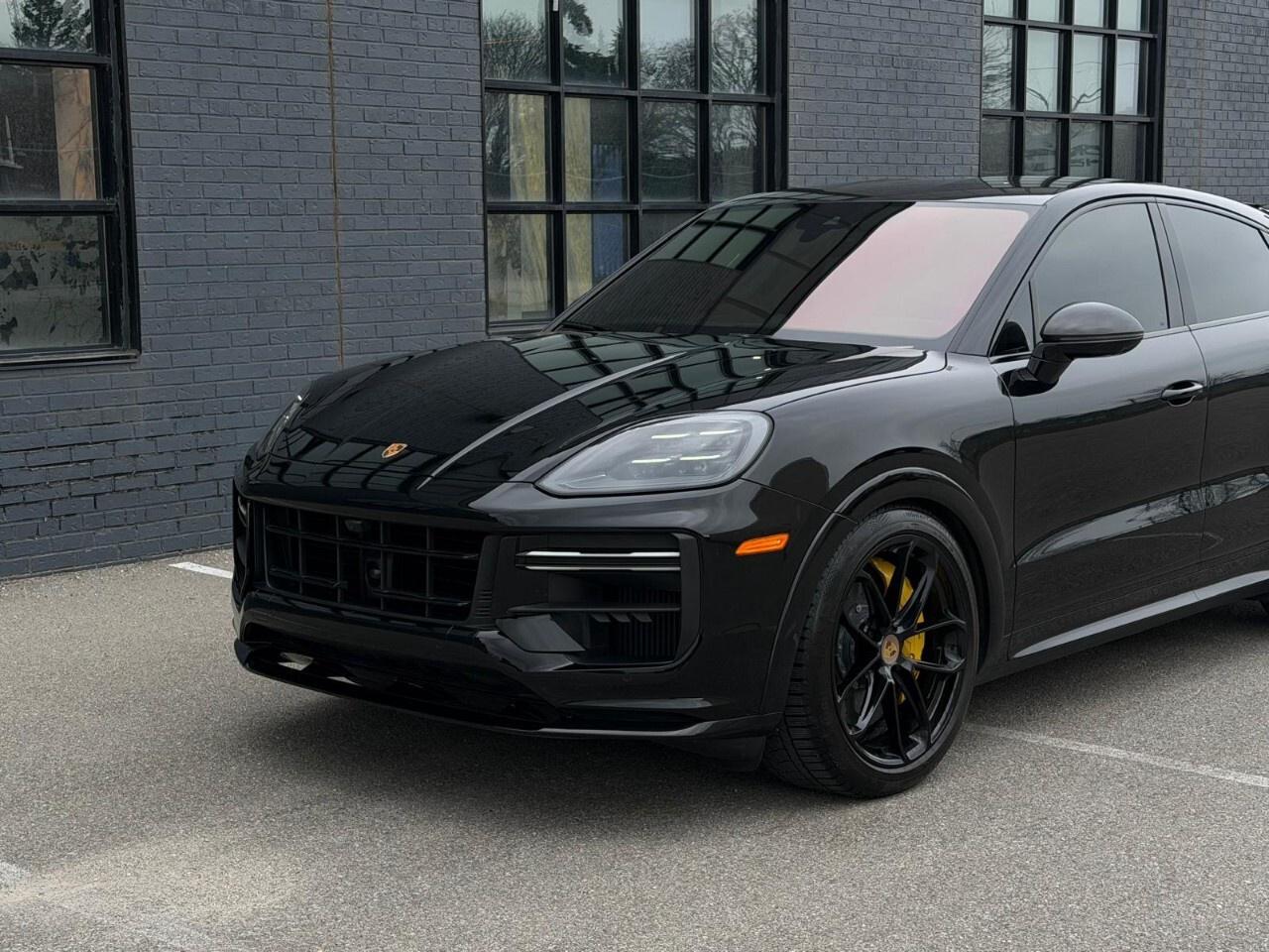 2024 Porsche Cayenne Turbo GT Coupe AWD Photo4