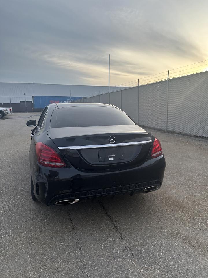 2017 Mercedes-Benz C-Class 4dr Sdn C 300 4MATIC/ALLOYS/SUNROOF/AS-IS Photo