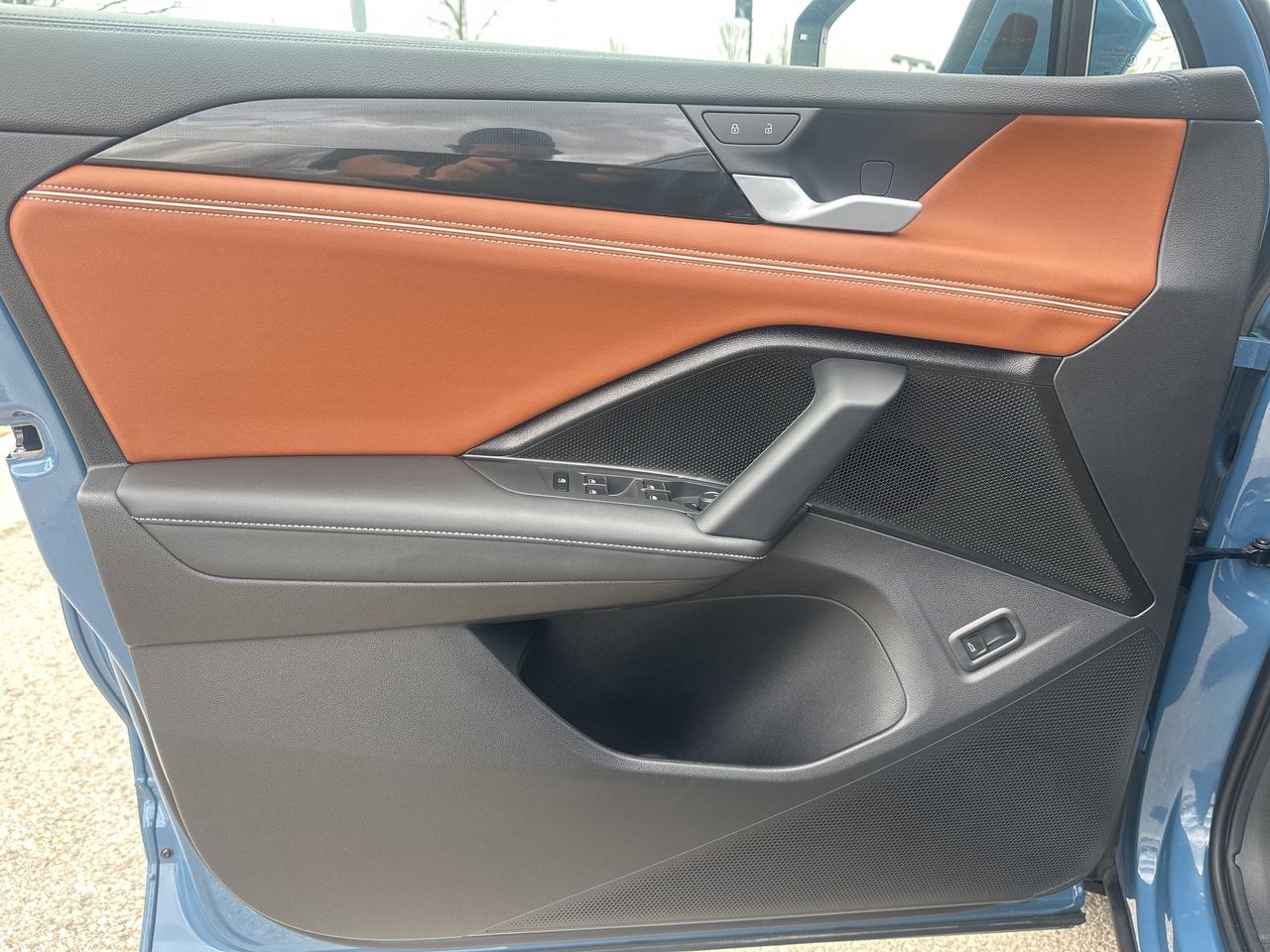 2026 Volkswagen Tiguan Highline Turbo R-Line 4MOTION Photo