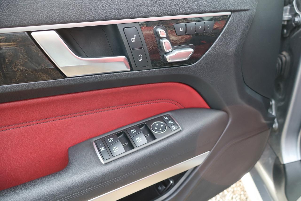 2015 Mercedes-Benz E-Class E400 4MATIC Coupe   No Accident   Amg Pkg   Safety Photo