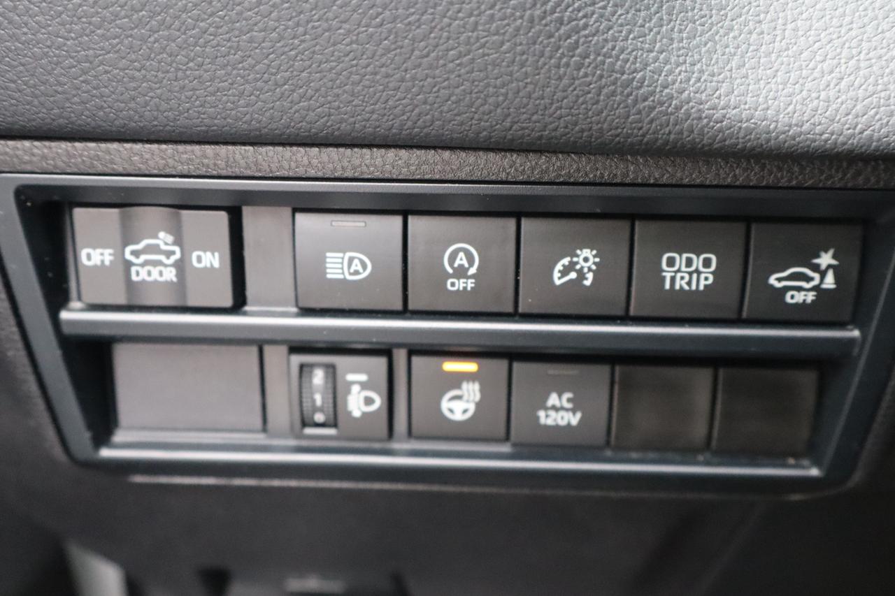 2024 Toyota Tundra Limited CrewMax 4WD   No Accident   Clean Carfax Photo