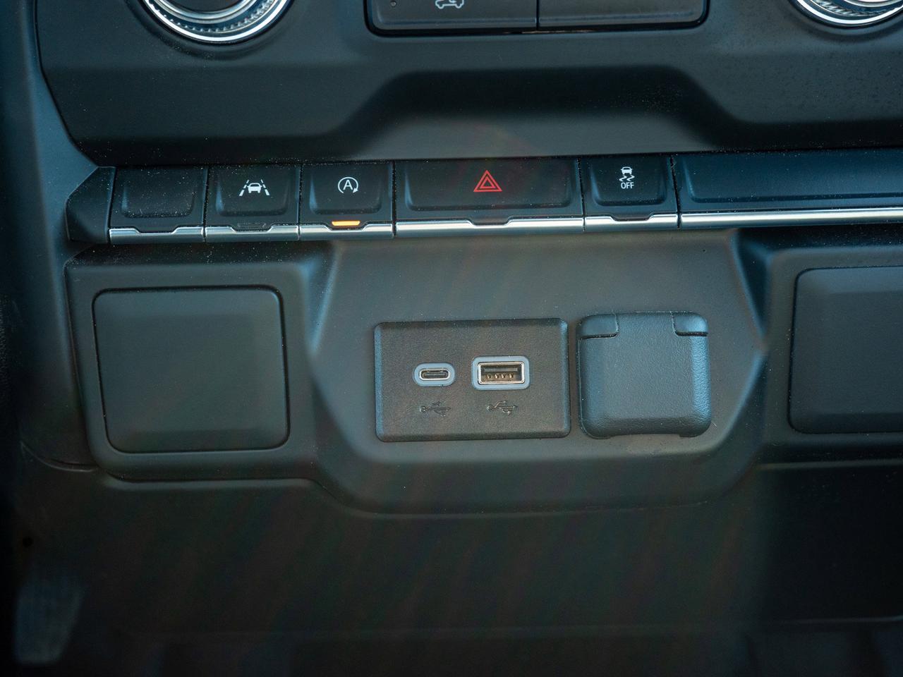 2025 GMC Sierra 1500 Pro - Wi-Fi Hotspot   Lane Assist Photo