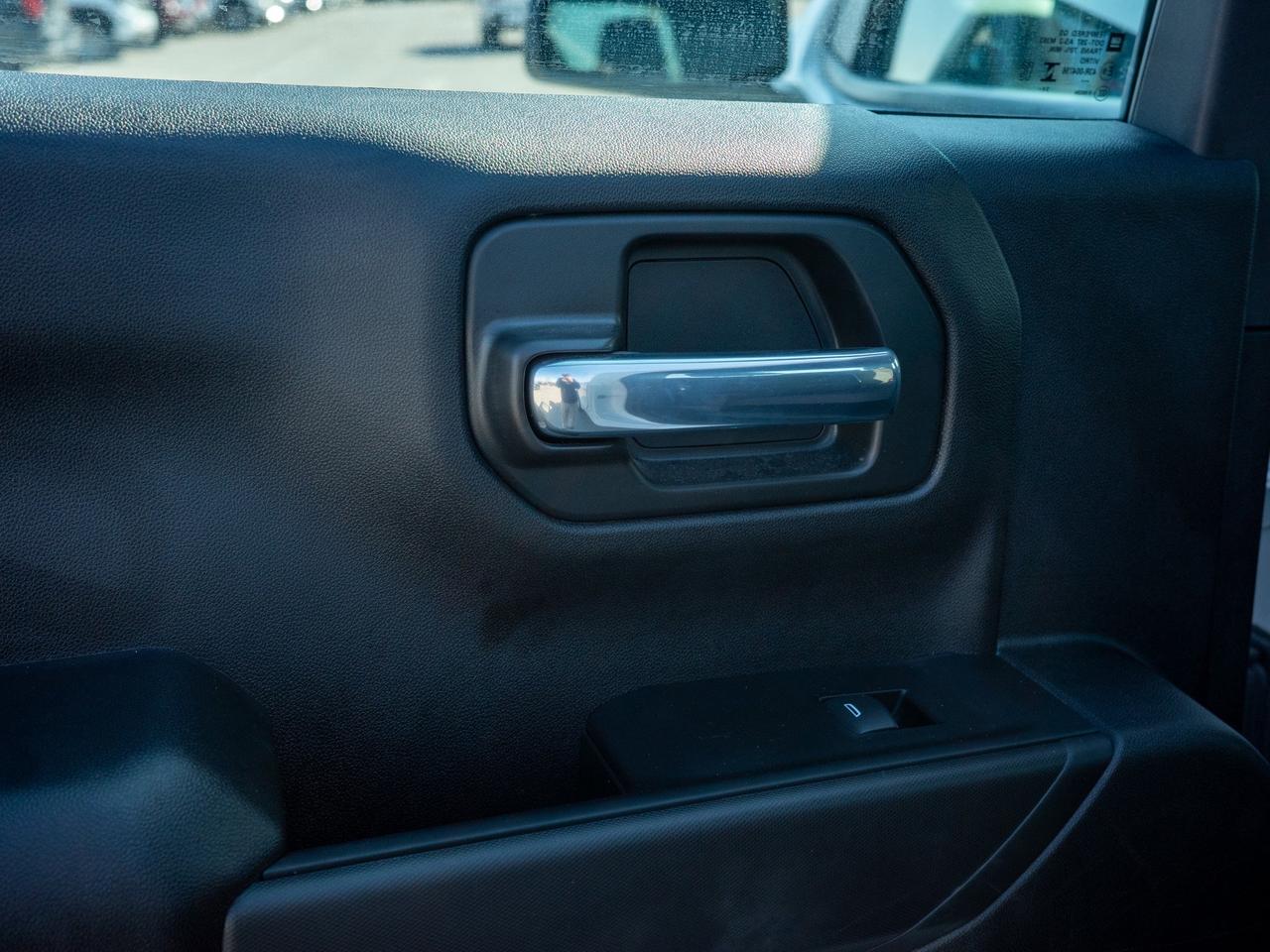2025 GMC Sierra 1500 Pro - Wi-Fi Hotspot   Lane Assist Photo