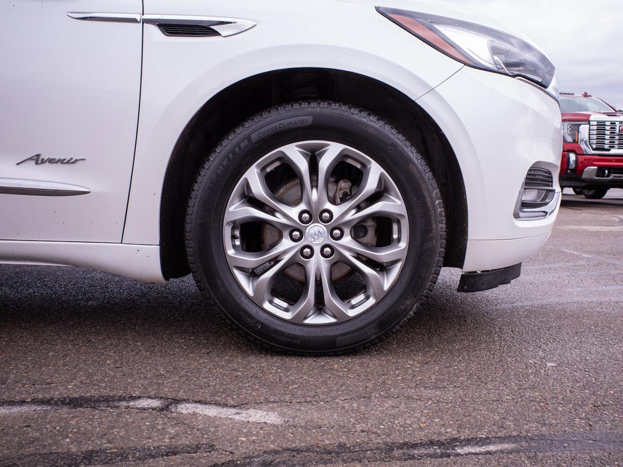 2021 Buick Enclave Avenir- Wireless Phone Charging Photo