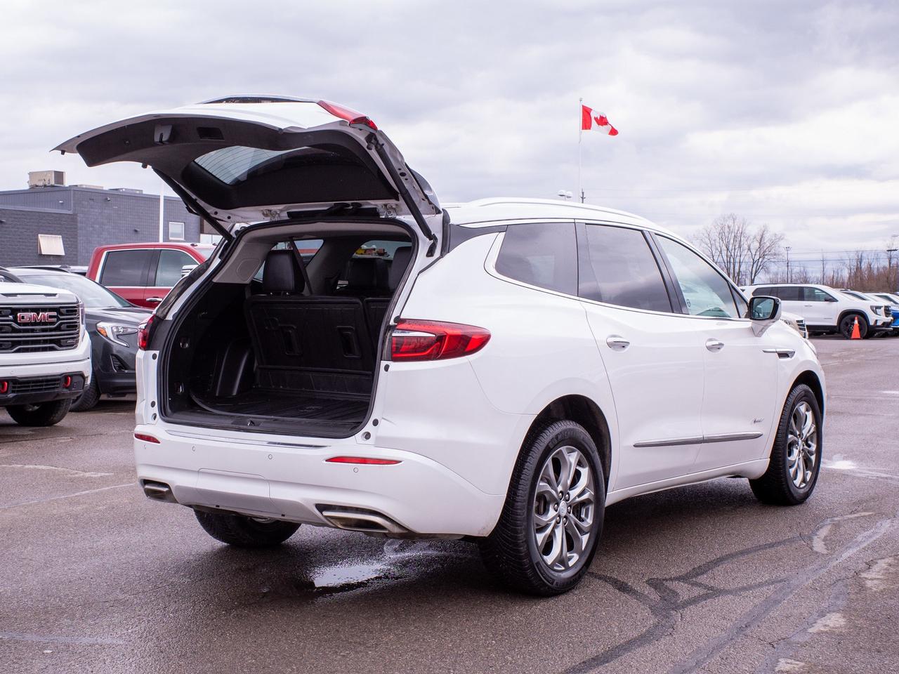 2021 Buick Enclave Avenir- Wireless Phone Charging Photo