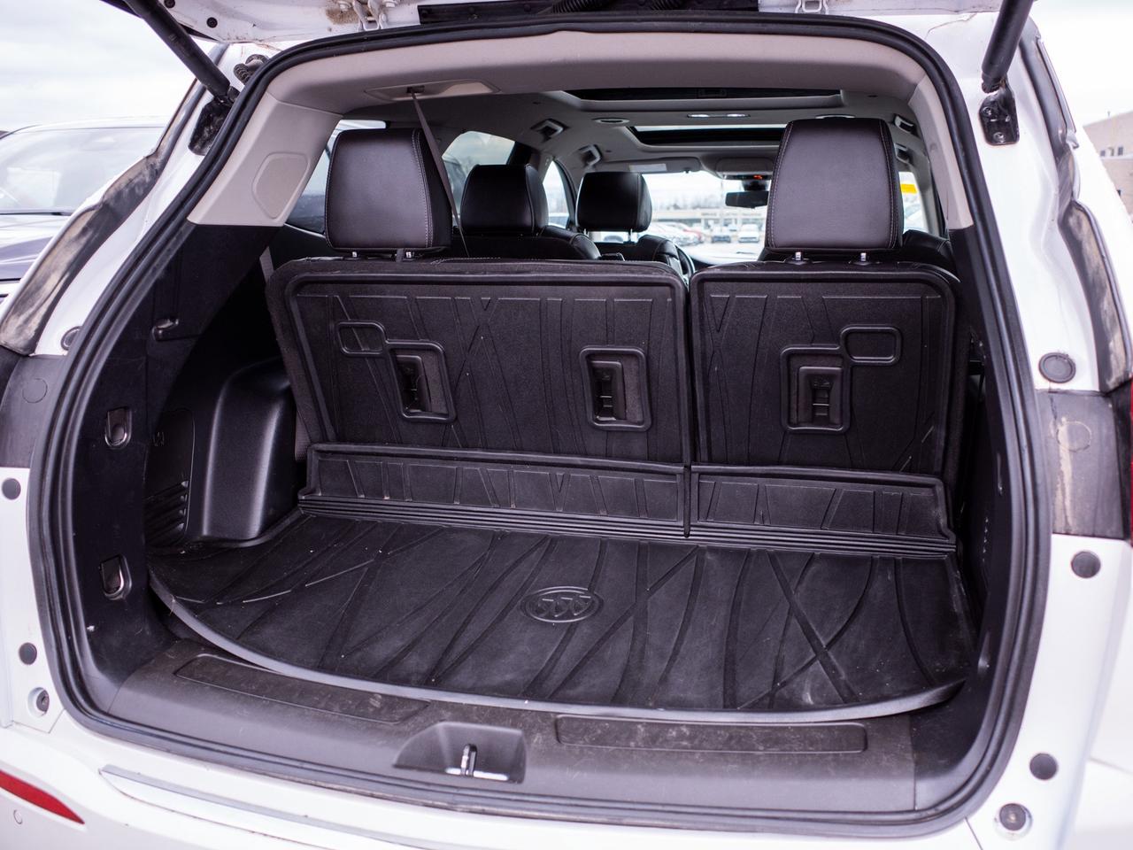 2021 Buick Enclave Avenir- Wireless Phone Charging Photo