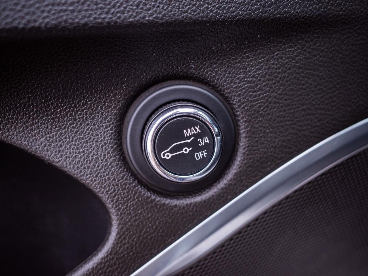 2021 Buick Enclave Avenir- Wireless Phone Charging Photo