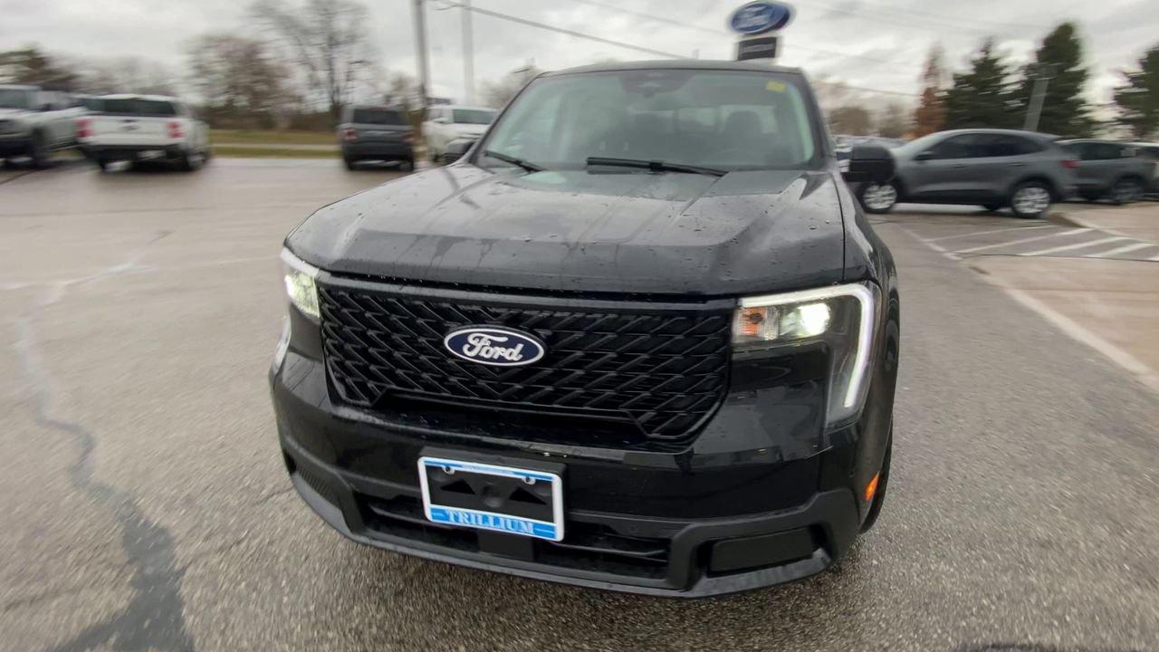 2026 Ford Maverick Lariat Photo2
