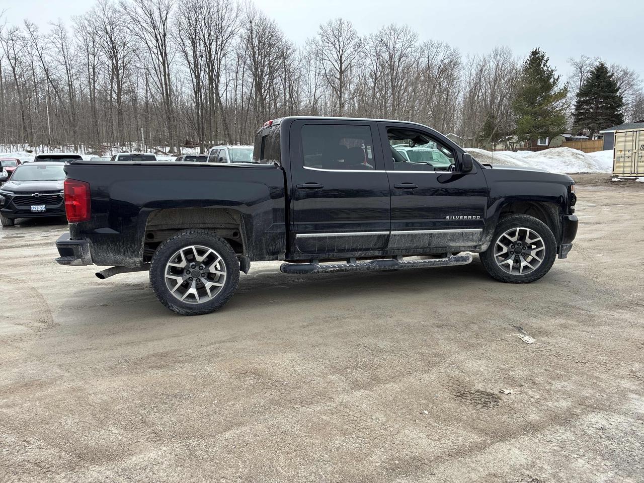 2017 Chevrolet Silverado 1500 LTZ | Crew | 6.2L | Z71 | 1 Owner | Clean Carfax++ Photo4