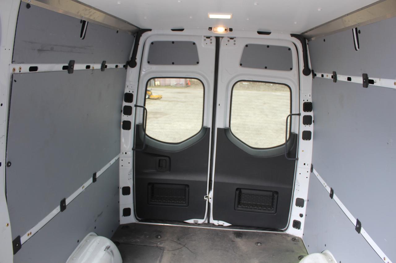 2019 Mercedes-Benz Sprinter  Photo