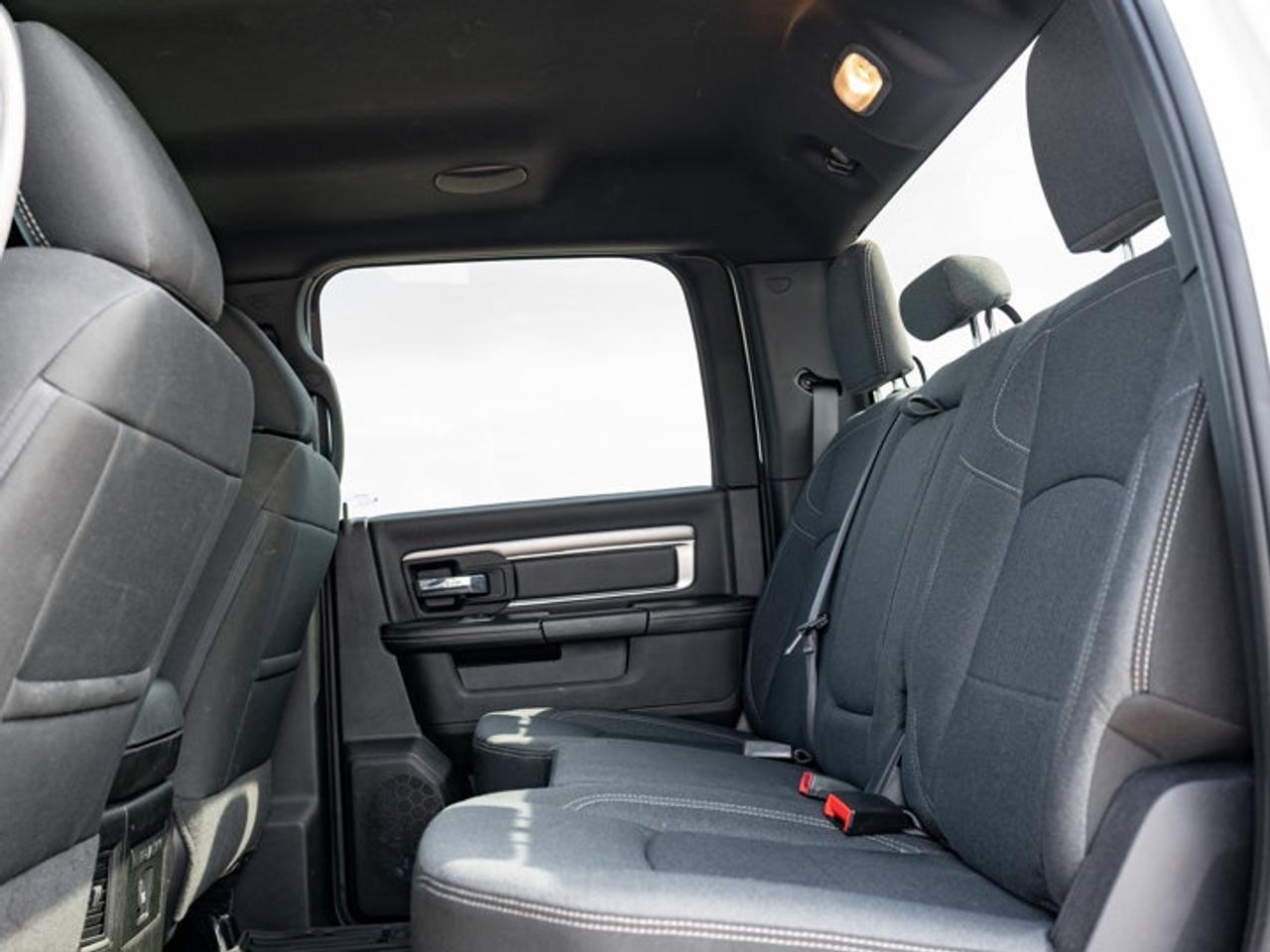 2022 RAM 1500 Classic WARLOCK Photo