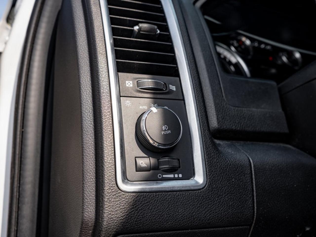 2022 RAM 1500 Classic WARLOCK Photo