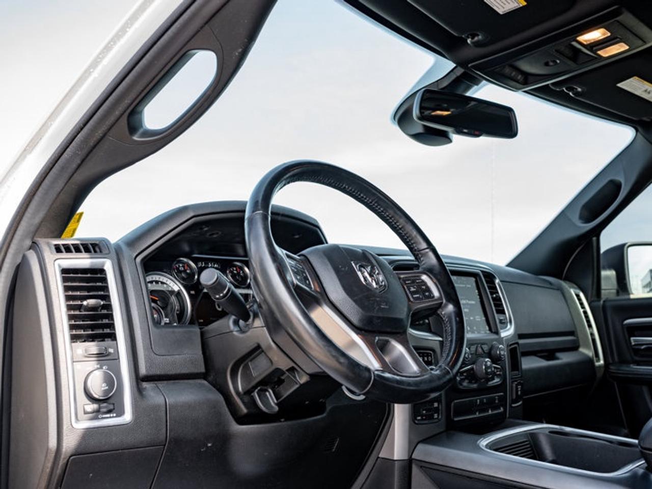 2022 RAM 1500 Classic WARLOCK Photo