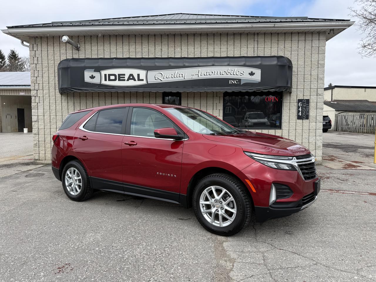 2023 Chevrolet Equinox LT - Photo #1