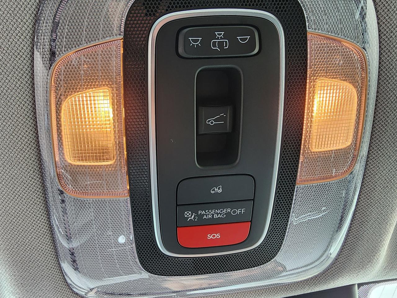 2026 Hyundai Elantra HEV Luxury Photo