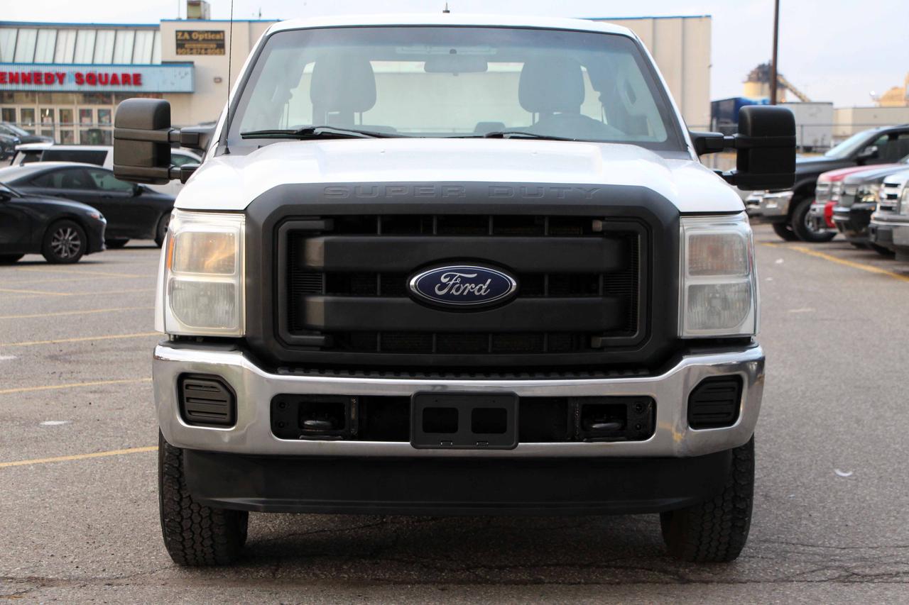 2014 Ford SUPER DUTY F-250 SRW XL 8FT Photo
