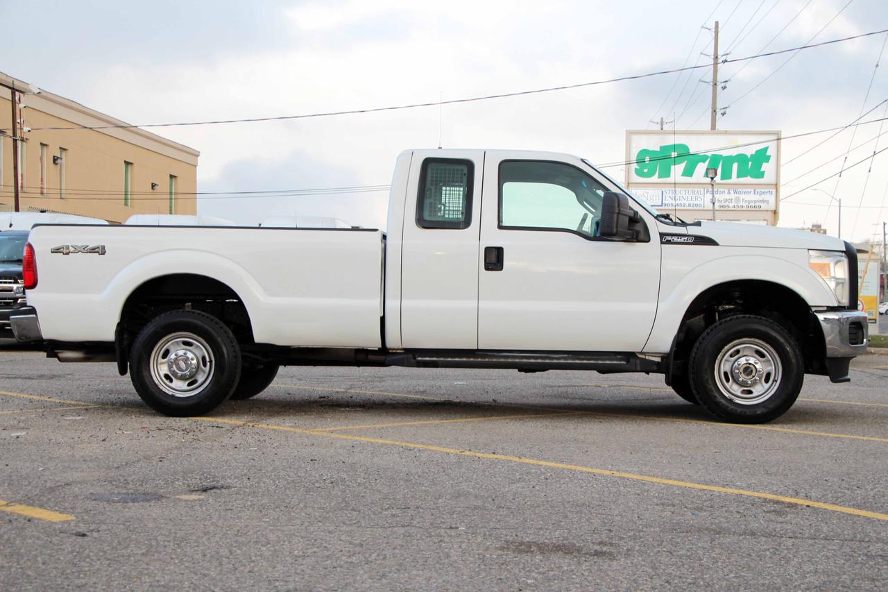 2014 Ford SUPER DUTY F-250 SRW XL 8FT Photo