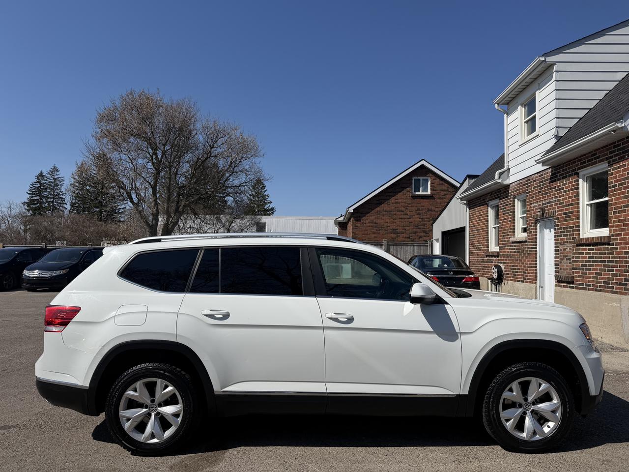 2018 Volkswagen Atlas HIGHLINE | Two Sets Of Wheels Photo