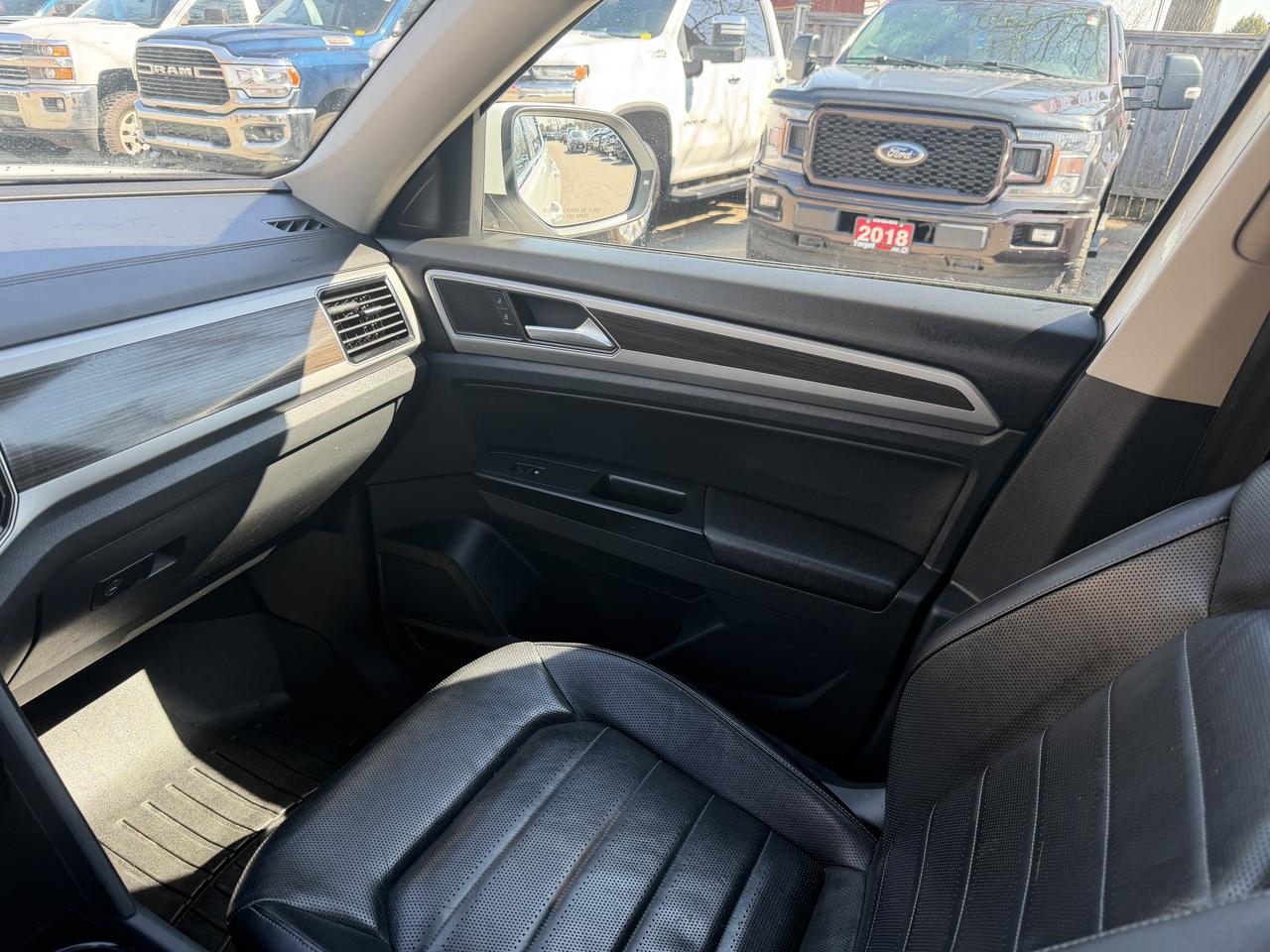 2018 Volkswagen Atlas HIGHLINE | Two Sets Of Wheels Photo