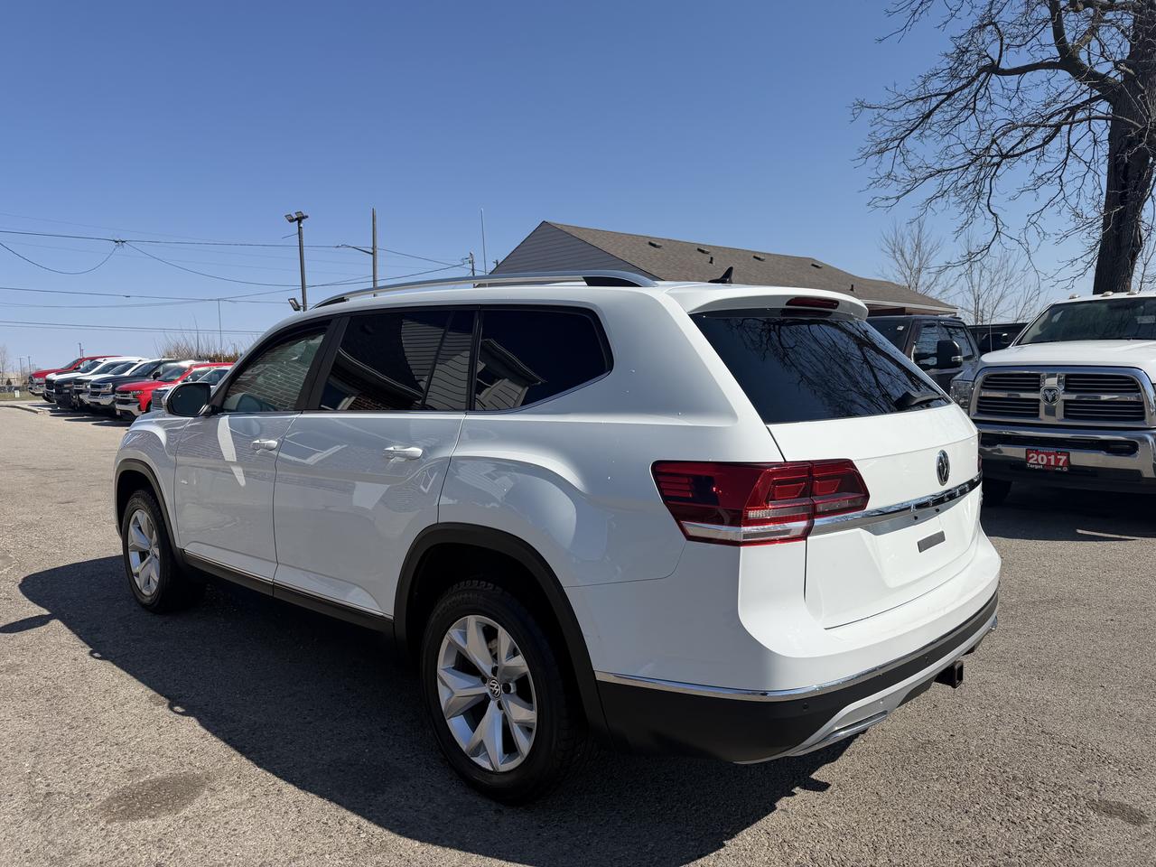 2018 Volkswagen Atlas HIGHLINE | Two Sets Of Wheels Photo