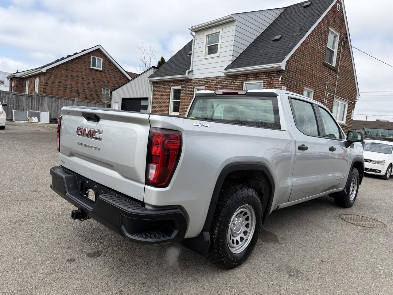 2019 GMC Sierra 1500 Crew Cab | Clean CARFAX Photo