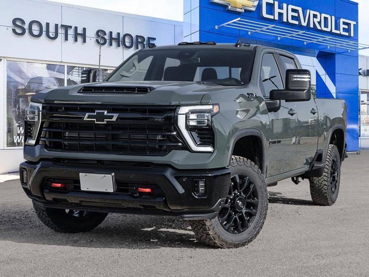 4WD Crew Cab 159 LT, 10-Speed Automatic, Turbocharged Diesel V8 6.6L/