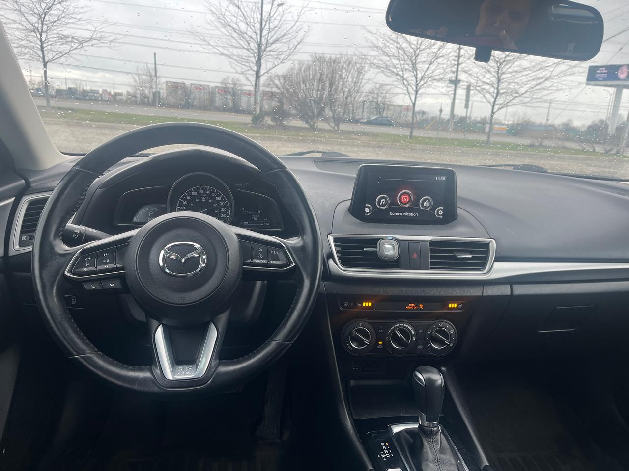 2018 Mazda MAZDA3 GS Photo