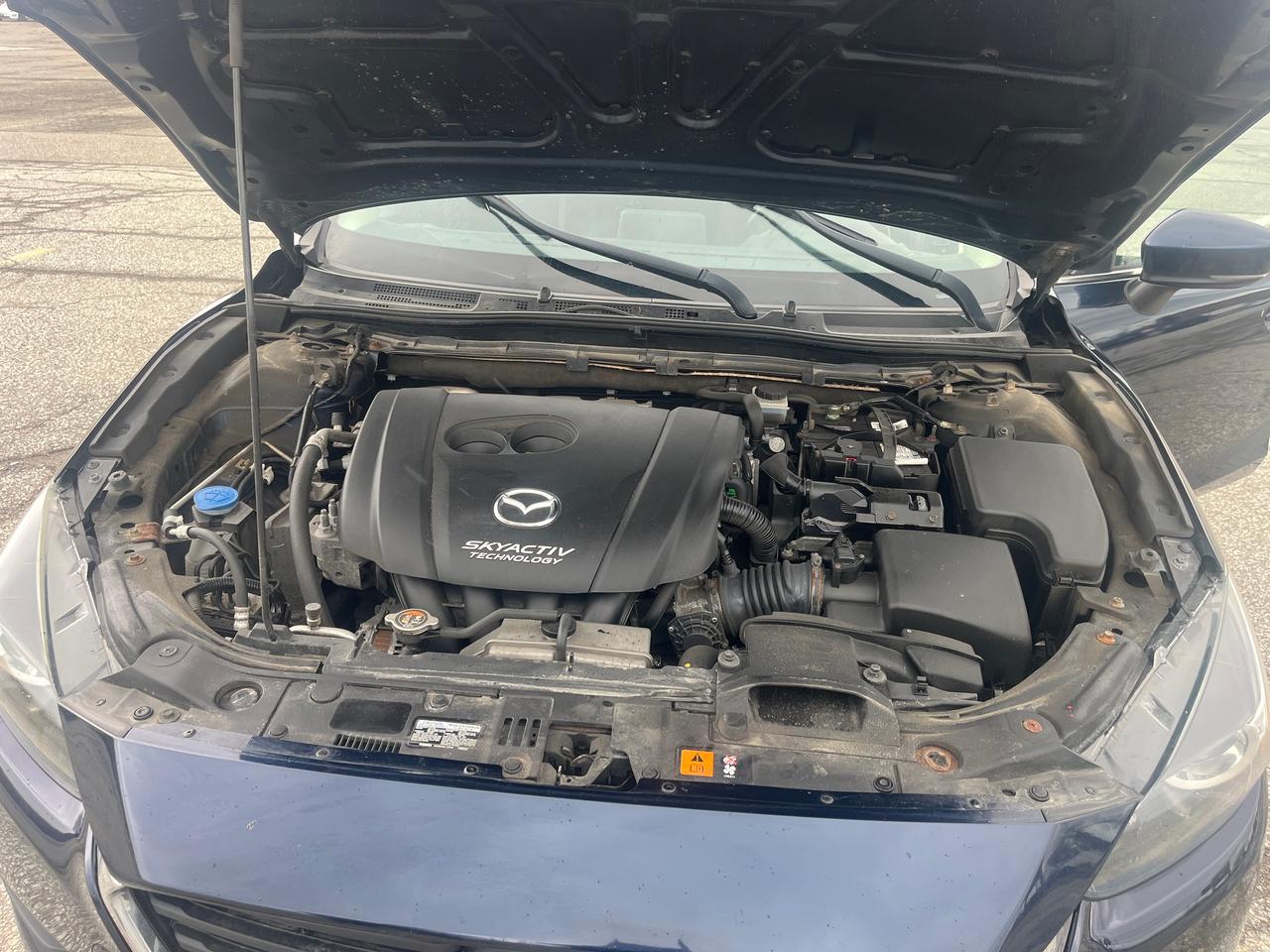2018 Mazda MAZDA3 GS Photo