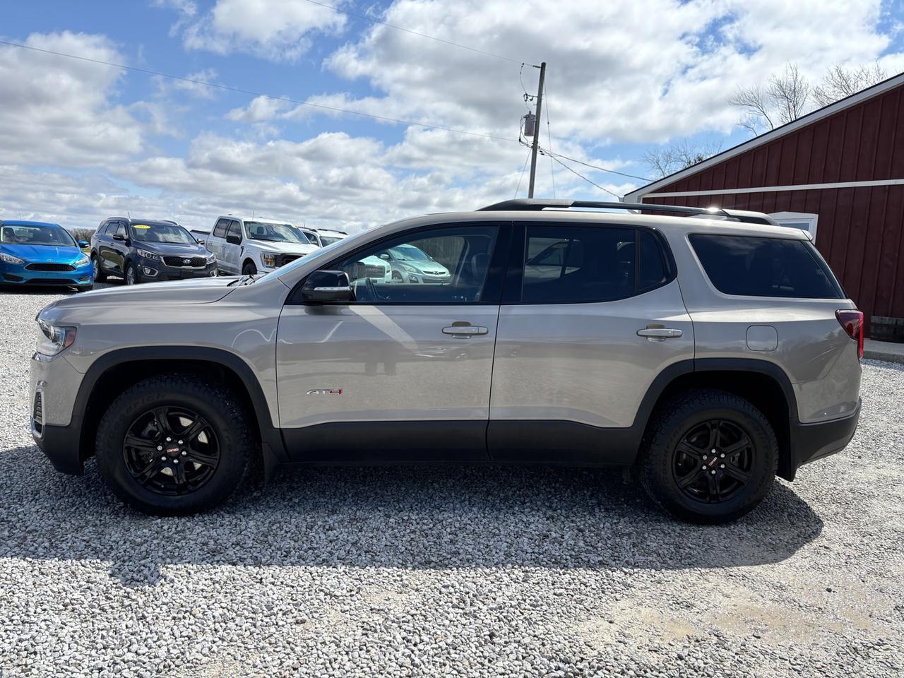 2022 GMC Acadia AT4 Photo