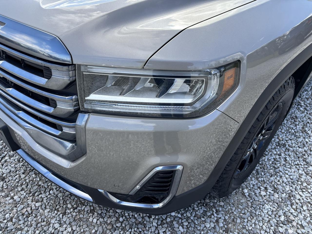 2022 GMC Acadia AT4 Photo