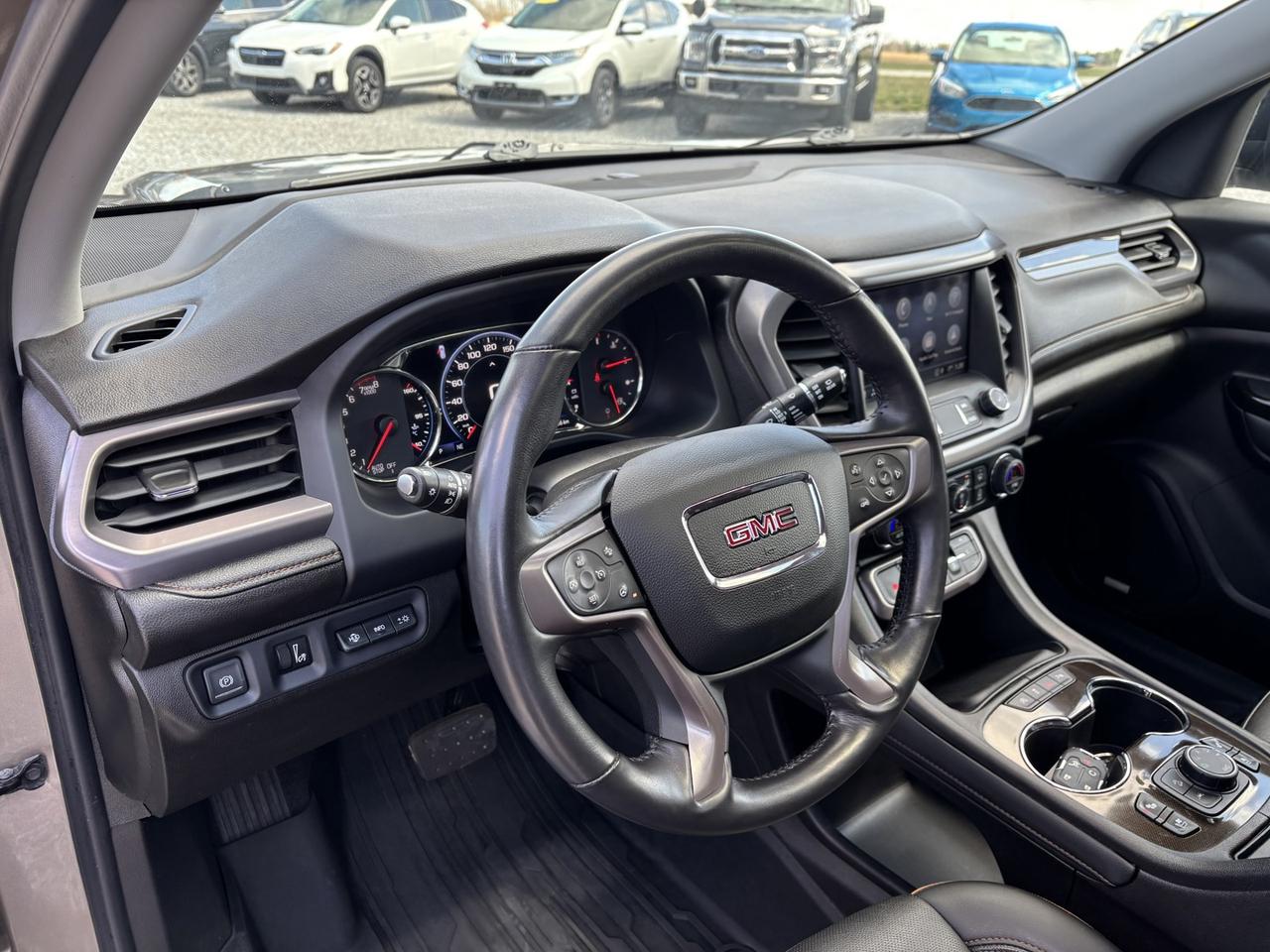 2022 GMC Acadia AT4 Photo