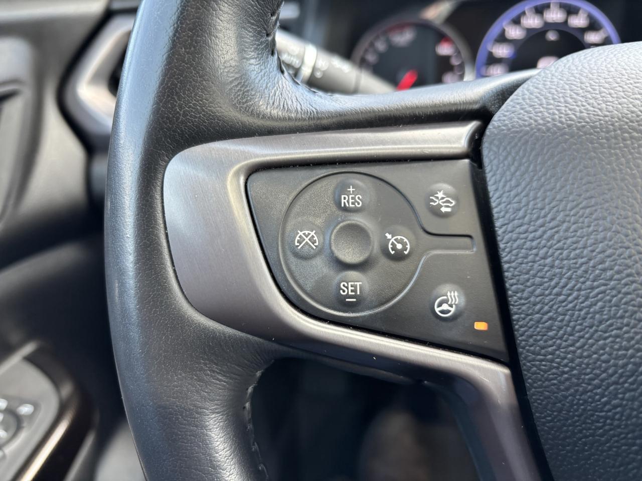 2022 GMC Acadia AT4 Photo