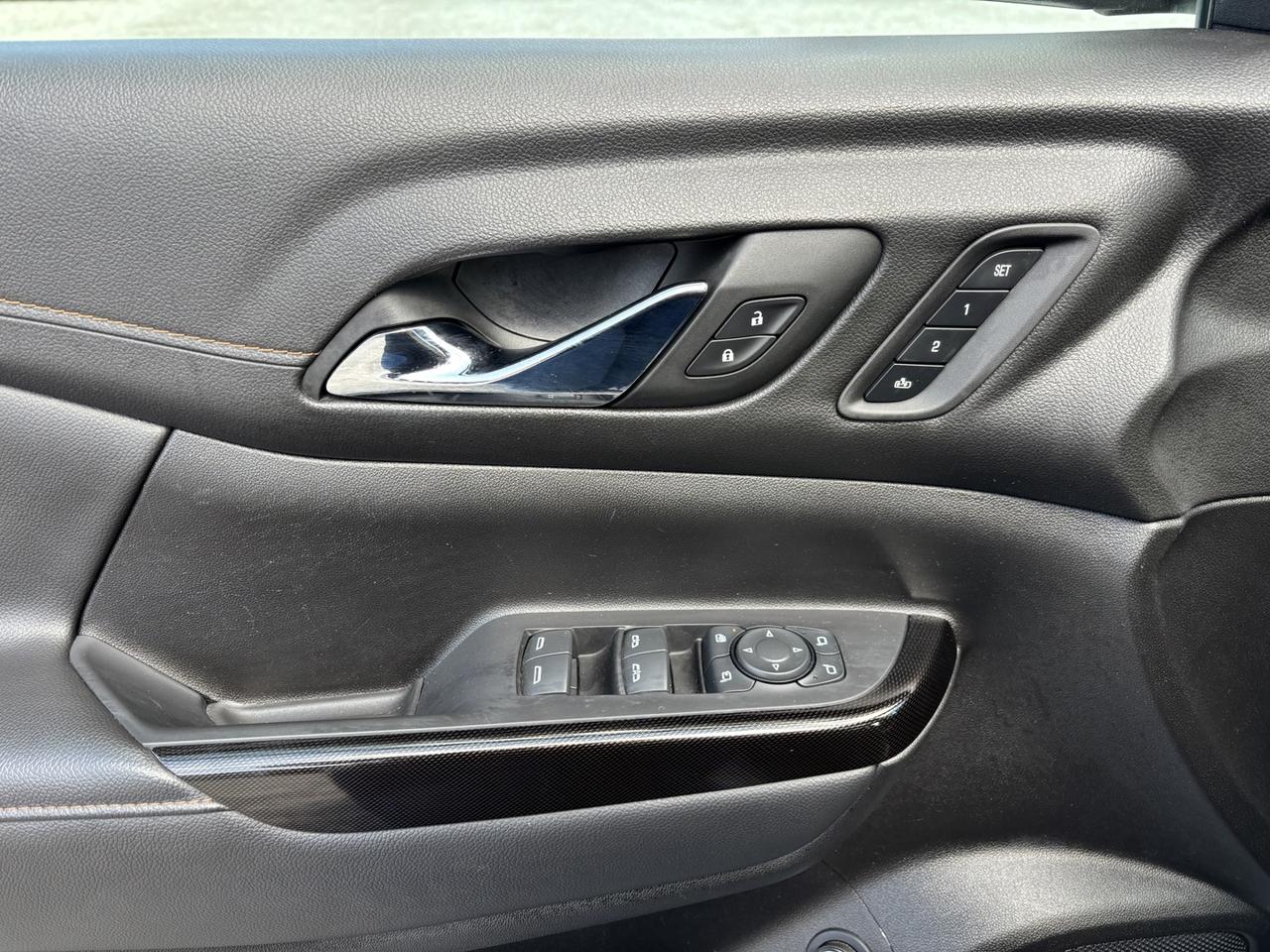 2022 GMC Acadia AT4 Photo