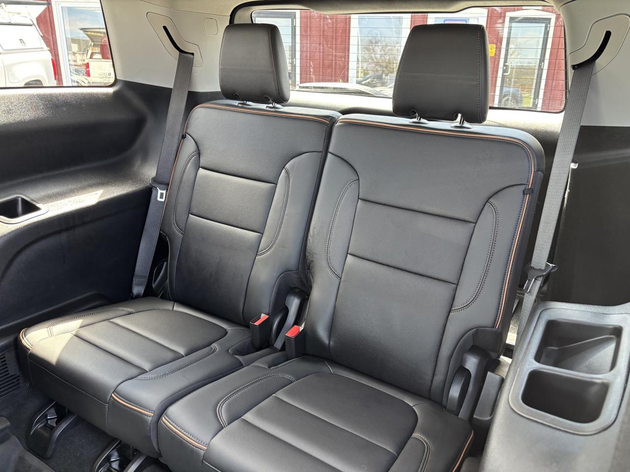 2022 GMC Acadia AT4 Photo