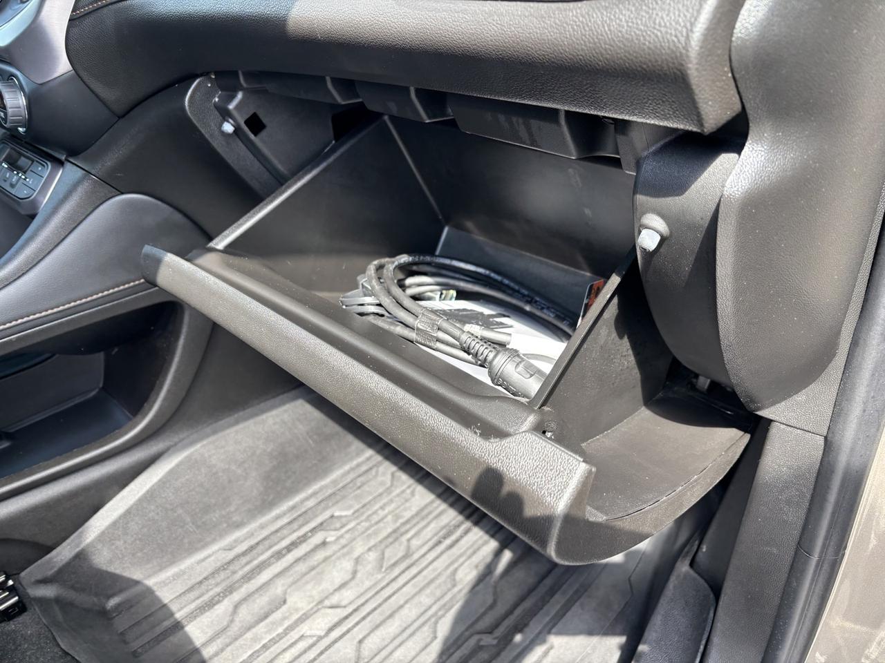 2022 GMC Acadia AT4 Photo