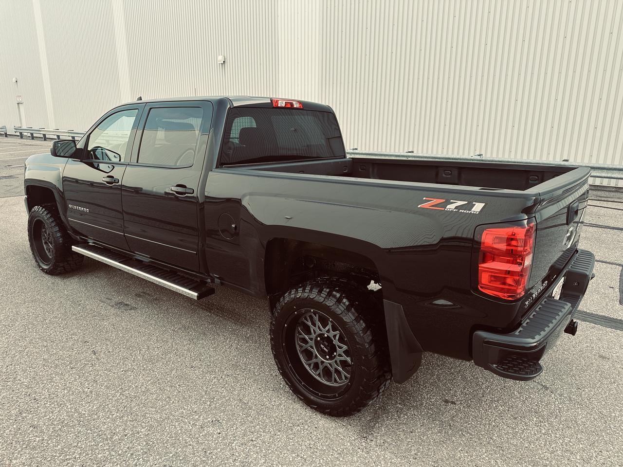 2018 Chevrolet Silverado 1500 4WD Crew Cab 2LT Z71 Lifted Custom Edition Photo