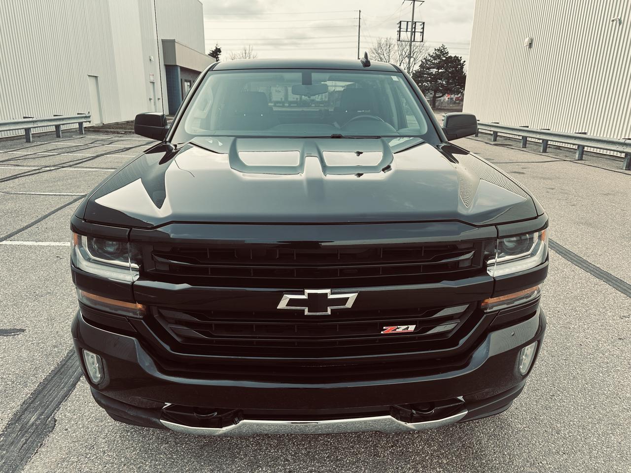 2018 Chevrolet Silverado 1500 4WD Crew Cab 2LT Z71 Lifted Custom Edition Photo4