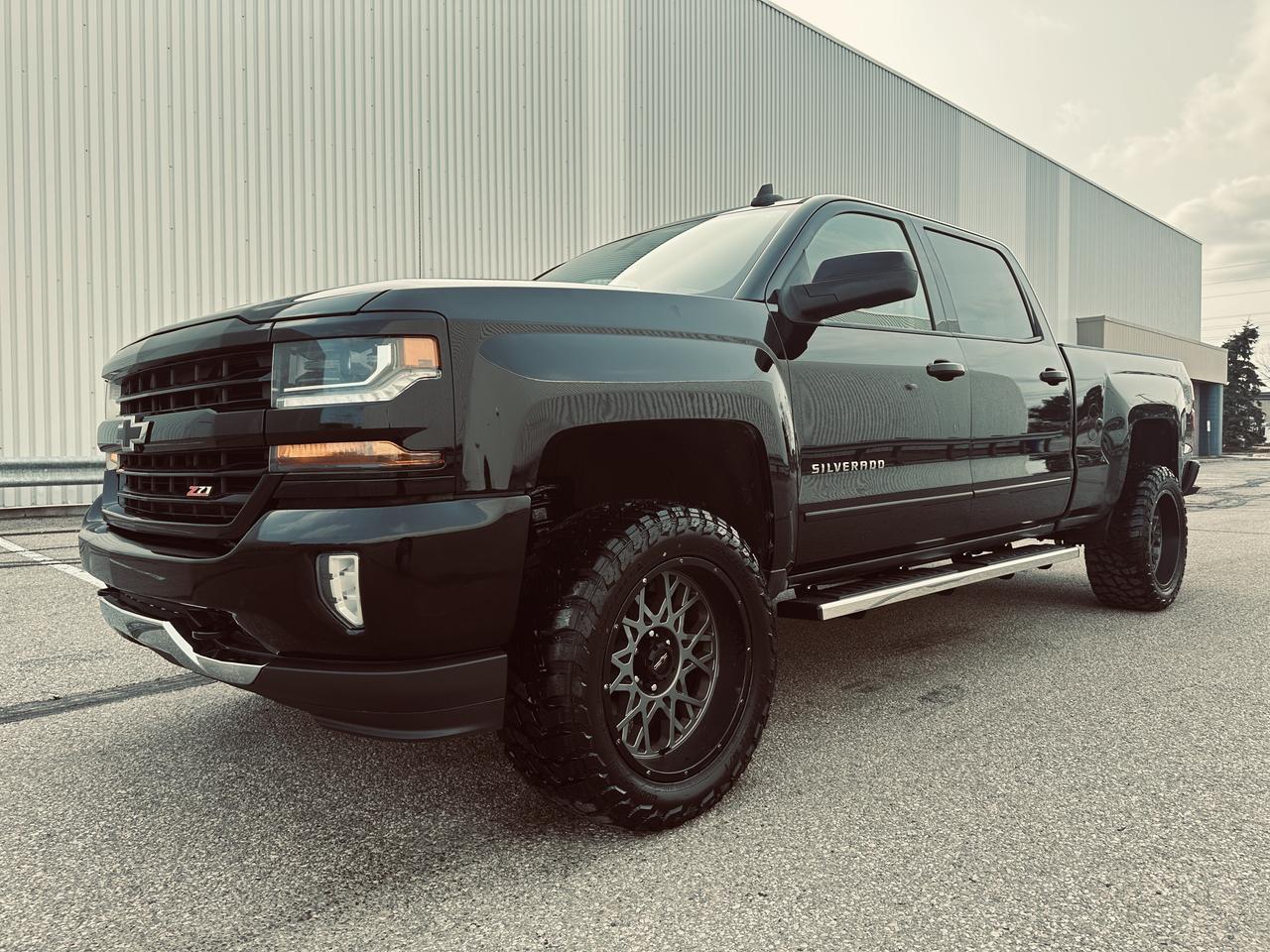 2018 Chevrolet Silverado 1500 4WD Crew Cab 2LT Z71 Lifted Custom Edition Photo