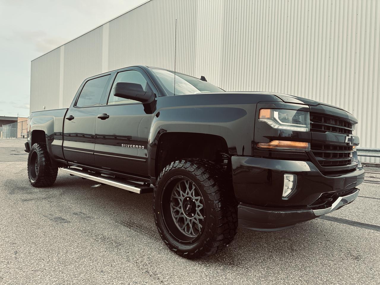 2018 Chevrolet Silverado 1500 4WD Crew Cab 2LT Z71 Lifted Custom Edition Photo